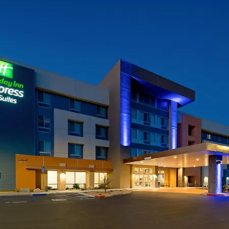 Holiday Inn Express & Suites Palm Desert - Millennium By Ihg